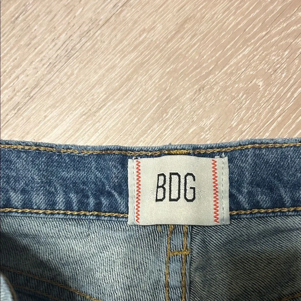 BDG by Urban Outfitters Distressed Faded Straight Leg High Waisted Denim Jeans